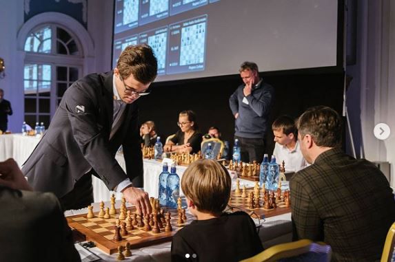 אליפות העולם בשחמט: מבחן חשוב לקרלסן