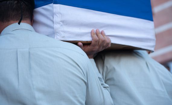 "מקור לגאווה": אלפי אנשים הגיעו להלוויית סגן אלוף מ'