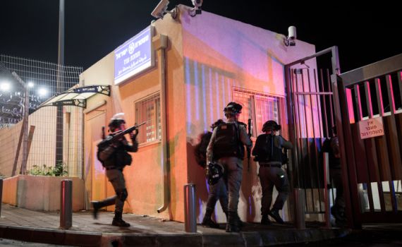 מת המחבל מפיגוע הדקירה בארמון הנציב