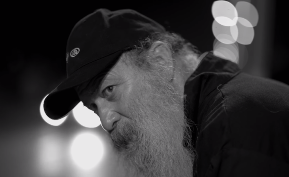 בתפקיד המתדלק: שולי רנד בקליפ חדש ומרגש •צפו