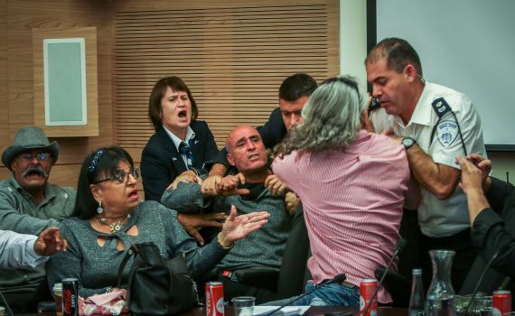 הרב רצון ערוסי: לא רחוק היום שילכו מכות בכנסת