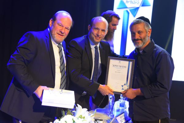 כבוד: אביתר בנאי קיבל פרס למפעל חיים