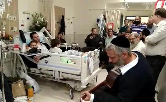 אביתר בנאי ריגש את עמיחי ושירה איש- רן. צפו