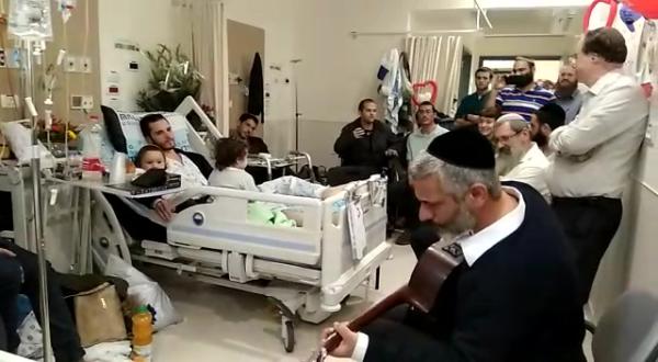 אביתר בנאי ריגש את עמיחי ושירה איש- רן. צפו