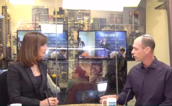 מימין ומשמאל: משדר בחירות עם סויד וברקו