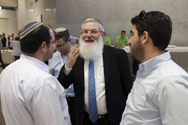 פעילים בבית היהודי לוחצים: דורשים פריימריז