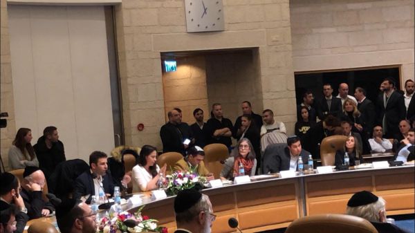 מלכא תקף את חגית משה: "צבועה, בחרת בשקרים"