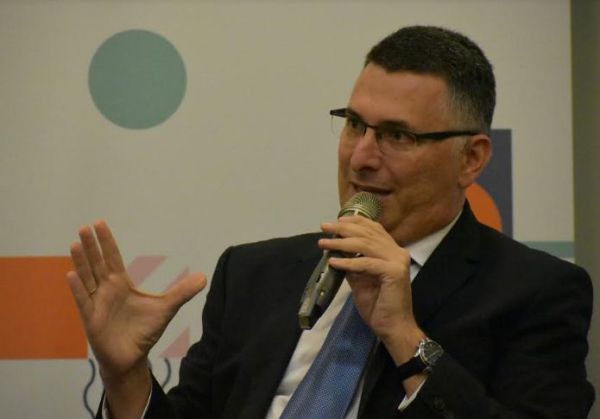 גדעון סער: "מקווה שלא יוגש כתב אישום נגד נתניהו"