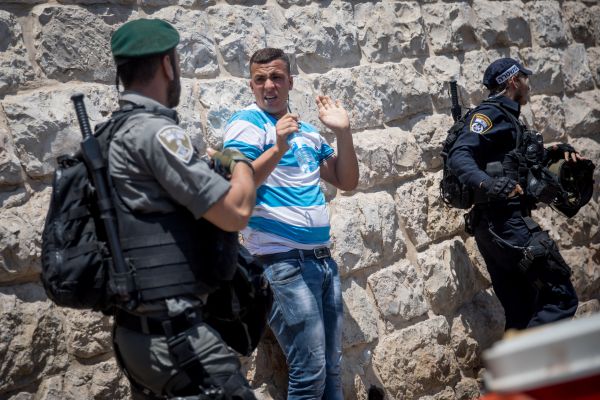 נעצר פלסטיני החשוד בגניבת רכב ופריצת מחסום