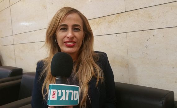 נאווה בוקר לסרוגים: "עברתי מתקפה, איל גולן זמר ראוי"