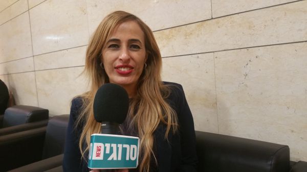 נאווה בוקר לסרוגים: "עברתי מתקפה, איל גולן זמר ראוי"