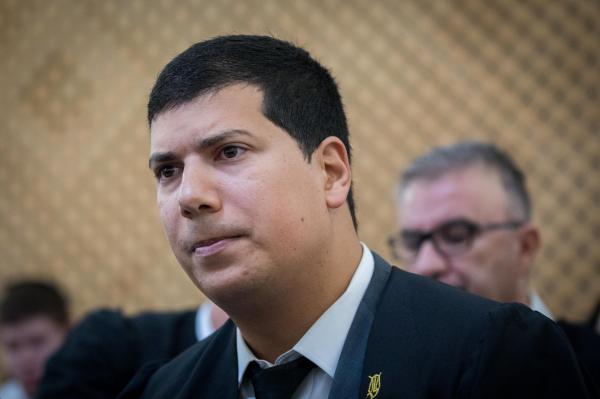 פרקליט נתניהו: "לא יישאר זכר מכתב האישום"