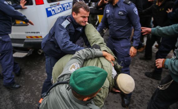 עימותים בהפגנה למען הנערים שעצר השב"כ