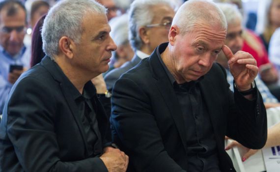 דרמה בכולנו: כחלון פיטר את יואב גלנט; עזריה פורשת