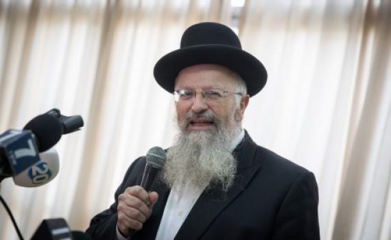 צפו: הלכות נהיגה עם הרב שמואל אליהו