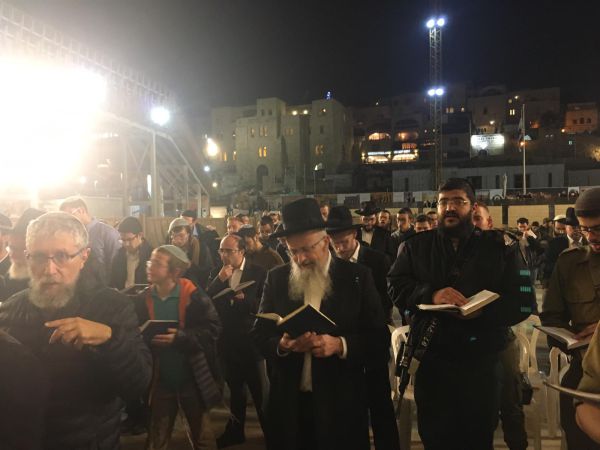 תיעוד מרגש: עצרת התפילה לרפואת נתנאל פלבר. צפו