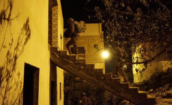 תיעוד: המצוד אחר המחבל מגבעת אסף. צפו