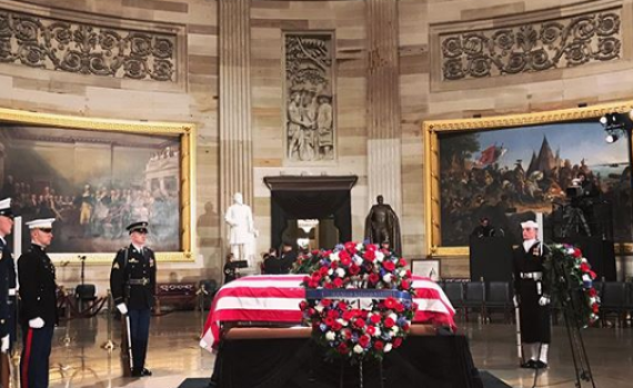 לבקשת נתניהו: כחלון יטוס ללווית נשיא ארה"ב