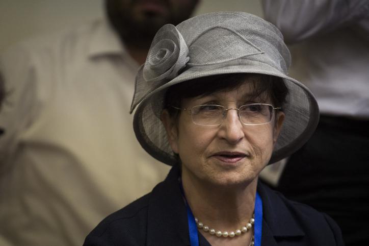 יו"ר מפלגתה של עדינה בר שלום הודיע על פרישה