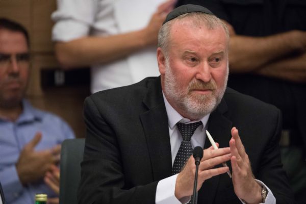 היועמ"ש חוזר על עמדתו: חוק ההסדרה לא חוקתי