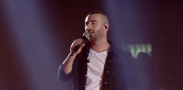 צפו: המחווה המרגשת של אמני ישראל ליגאל בשן