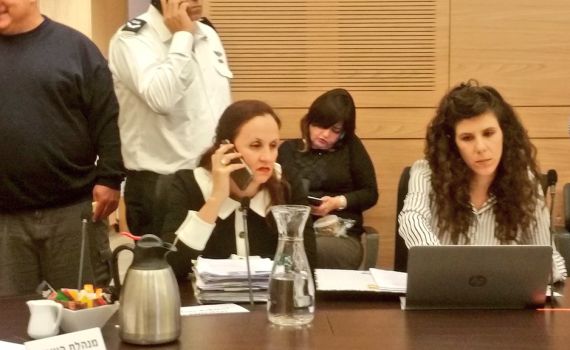 שקד תוקפת את זילבר : "אין לי אמון בה"