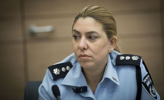 יחד עם אלשיך, גם דוברת המשטרה הולכת הביתה