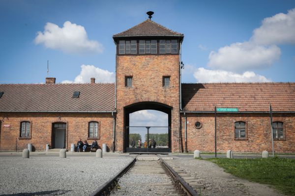 היום בהיסטוריה: 'המגיד' שפוצץ את המשרפות