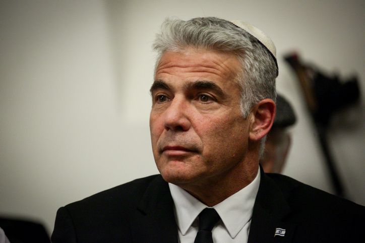 יאיר לפיד מודה: "הציוץ שלי היה אידיוטי"