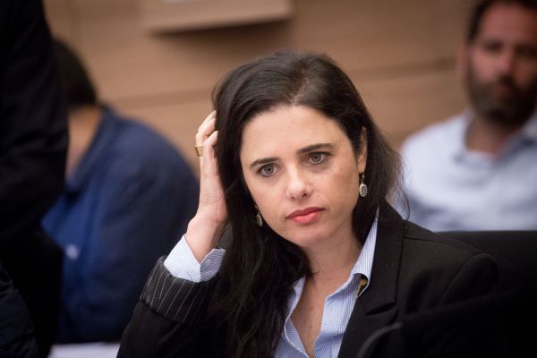 שקד: "אבטל את המהפכה החוקתית של אהרון ברק"