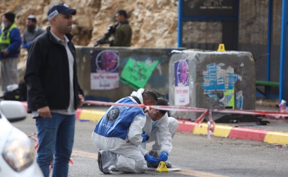 עיתון בריטי השווה את חיסול המחבלים לרצח החיילים