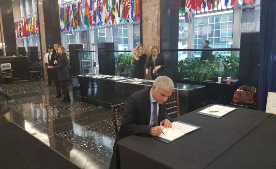 כחלון מספיד את בוש: "נשיא שהיה מגדול ידידינו"