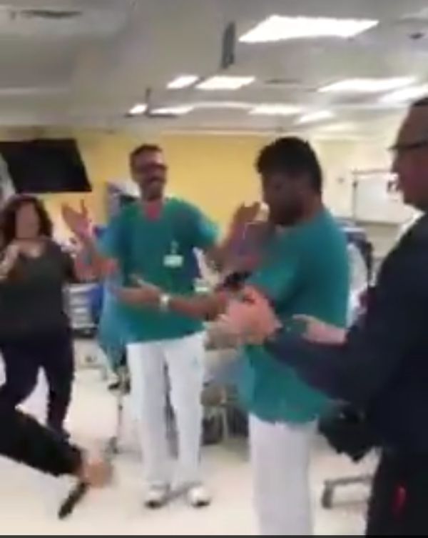 צפו: ערבים שרים בערבית בבית חולים העמק בעפולה