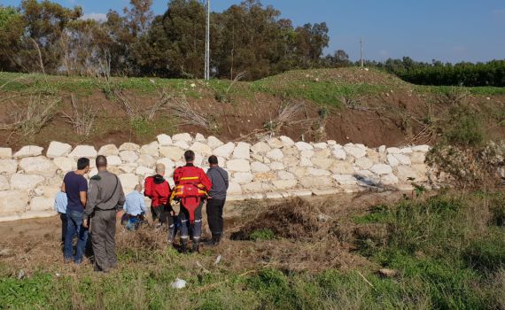 גופה בנחל אלכסנדר, חשש כי מדובר בנעדר