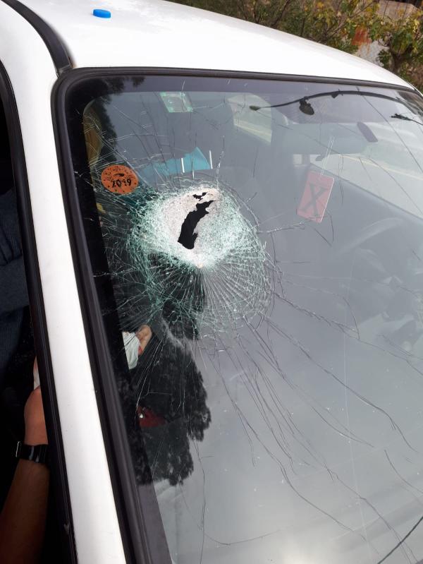 מחבלים יידו אבנים ליד עלי. בת 24 נפצעה בינוני