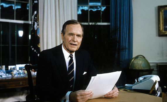 צפו: ארה"ב נפרדת מהנשיא לשעבר ג'ורג בוש האב