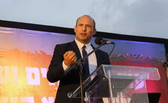 בנט אישר את תכנית ההתייעלות של צה"ל