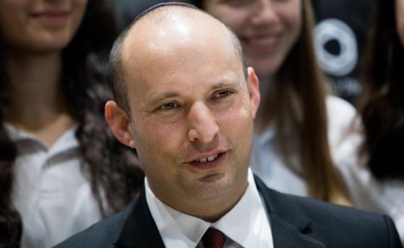 נפתלי בנט נפרד בעצב: "צובט לי בלב"