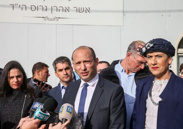 שתיקה רועמת: למה בנט ושקד לא מדברים?