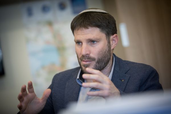 סמוטריץ': "מי שלא יתחבר אלינו, צריך לשבת בבית"