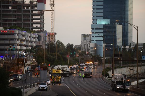 "מרתיח": הח"כים החרדים תקפו את העבודות בשבת