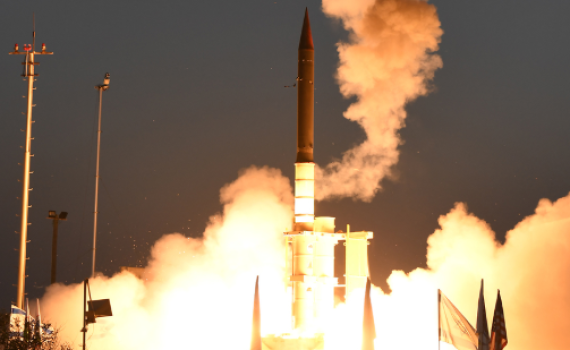 צפו: תיעוד מניסוי הטילים המוצלח של מערכת "חץ 3"