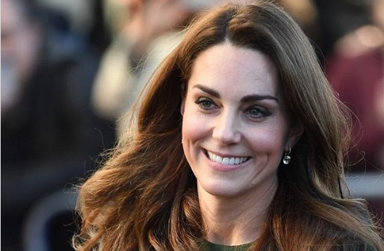 כאן כדי להישאר: הצבע שמשגע את בנות המלוכה