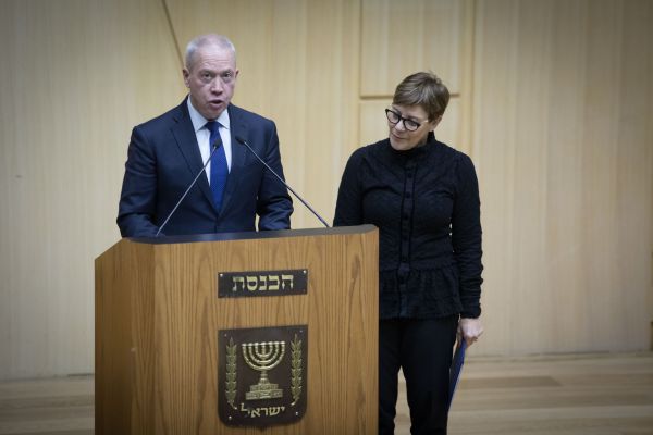 גלנט: "בני גנץ הוא שמאל שרוצה להחליף את הימין"