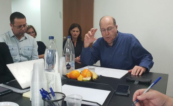 יעלון: קורא לבנט ושקד לרוץ איתו יחד