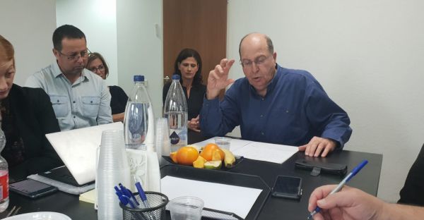 יעלון: קורא לבנט ושקד לרוץ איתו יחד