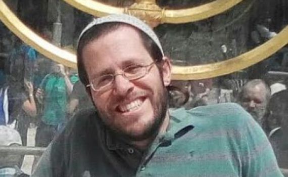 מכנסיים לנשים? צניעות היא לא השיקול היחיד