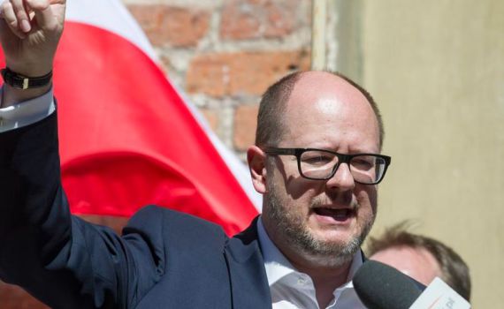 התנקשות בפולין: ראש העיר שנדקר מת מפצעיו