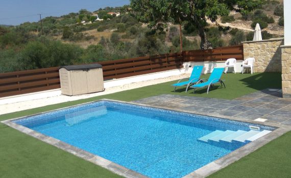 נקבע מותו של תינוק בן שנתיים לאחר שטבע בבריכה