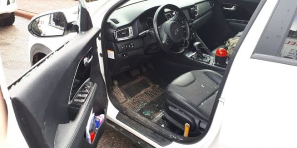 איפה השב"כ? פלסטינים תקפו נהגת ישראלית בפטיש